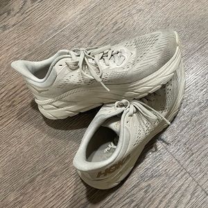 Hoka Clifton 7
